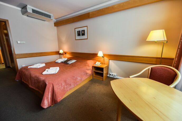 Imagen de la habitación del Hotel Aqua Term&aacute;l. Foto 22