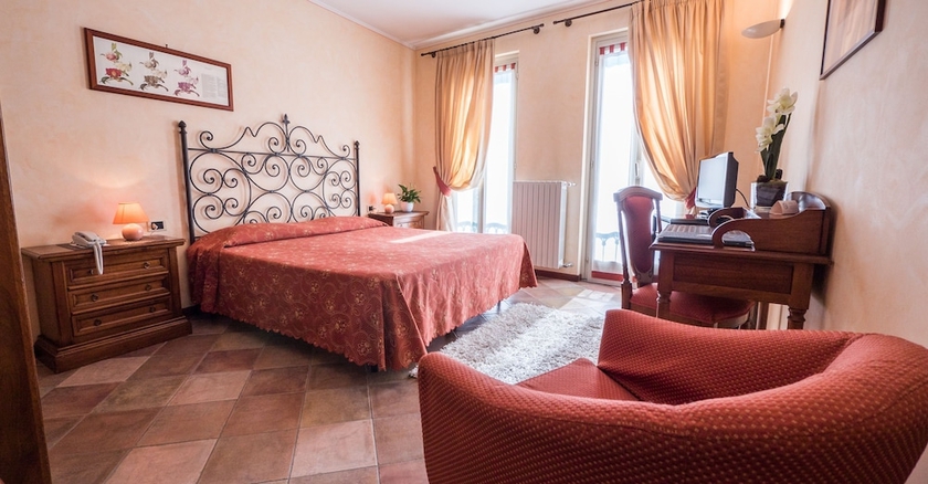 Imagen de la habitación del Hotel Aquadolce. Foto 6