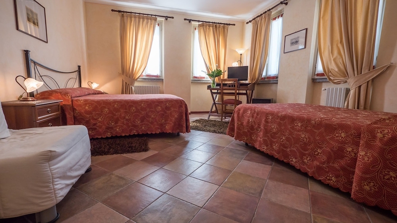 Imagen de la habitación del Hotel Aquadolce. Foto 8