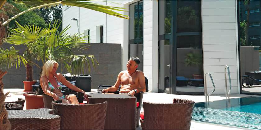 Imagen de la piscina del Hotel Aquafit. Foto 9