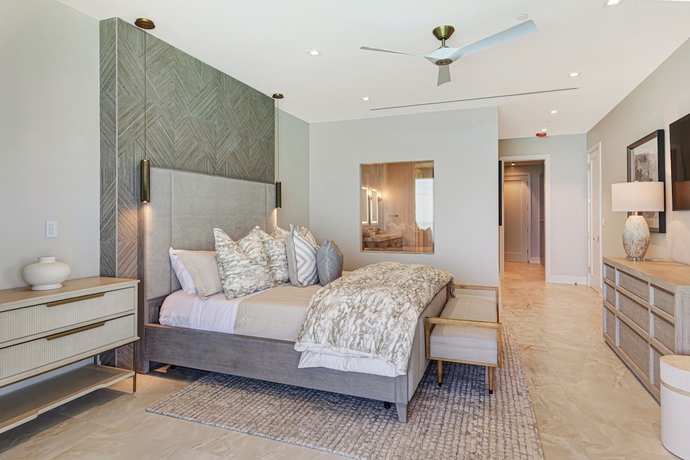 Imagen de la habitación del Hotel Aqualina. Foto 7