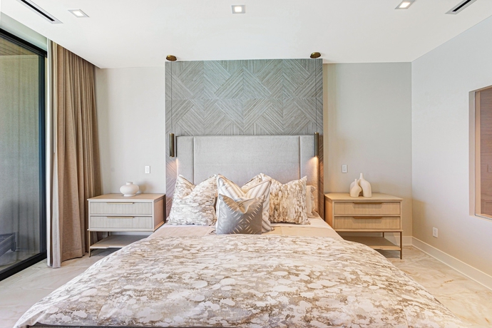 Imagen de la habitación del Hotel Aqualina. Foto 8