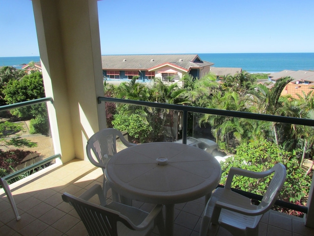 Imagen de la habitación del Hotel Aqualuna Beach Resort. Foto 5