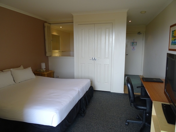 Imagen de la habitación del Hotel Aqualuna Beach Resort. Foto 9