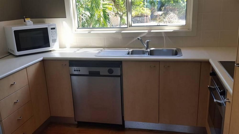 Imagen de la habitación del Hotel Aqualuna Beach Resort. Foto 11