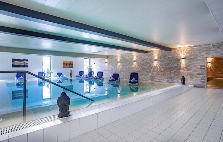 Imagen de la piscina del Hotel Aqualux Wellness And Tagungshotel. Foto 18