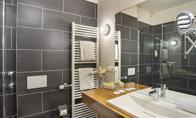Imagen de la habitación del Hotel Aqualux Wellness And Tagungshotel. Foto 12