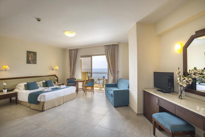 Imagen de la habitación del Hotel Aquamare Beach and Spa. Foto 11