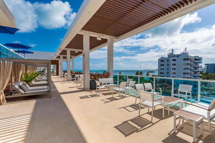 Imagen general del Hotel Aquamare. Foto 9