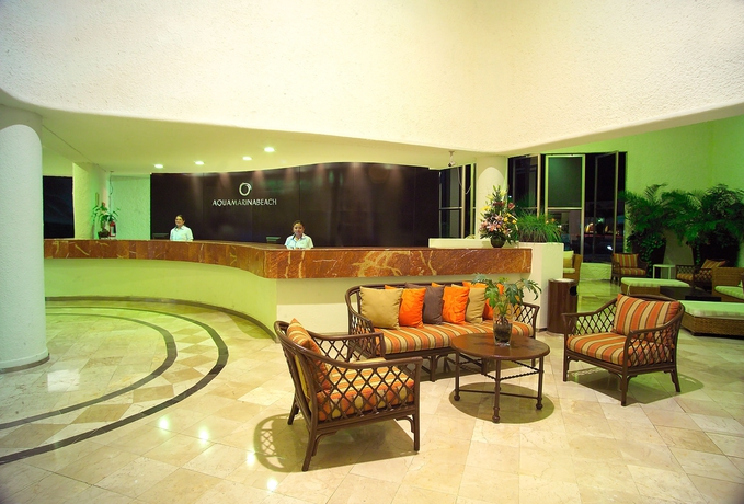 Imagen de los interiores del Hotel Aquamarina Beach Resort. Foto 12