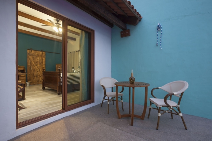 Imagen de la habitación del Hotel Aquamarina Boutique. Foto 13