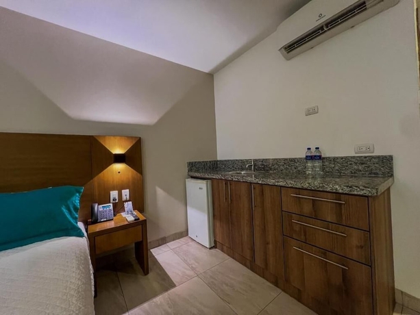 Imagen de la habitación del Hotel Aquamarina Manta. Foto 11