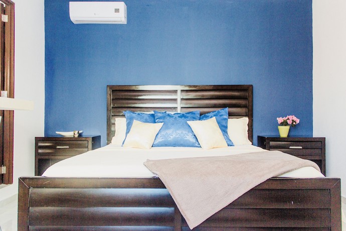Imagen de la habitación del Hotel Aquamarina Suites. Foto 19