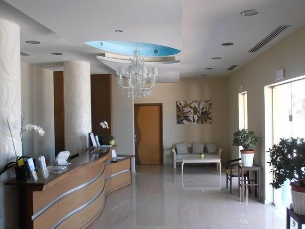 Imagen de los interiores del Hotel Aquamarine. Foto 19