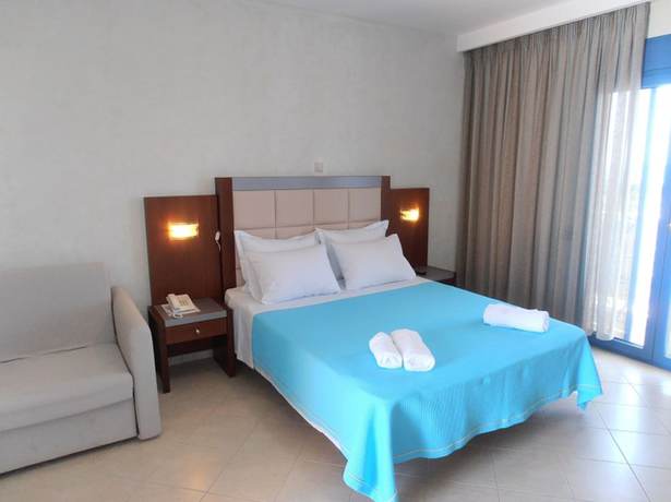 Imagen de la habitación del Hotel Aquamarine. Foto 7