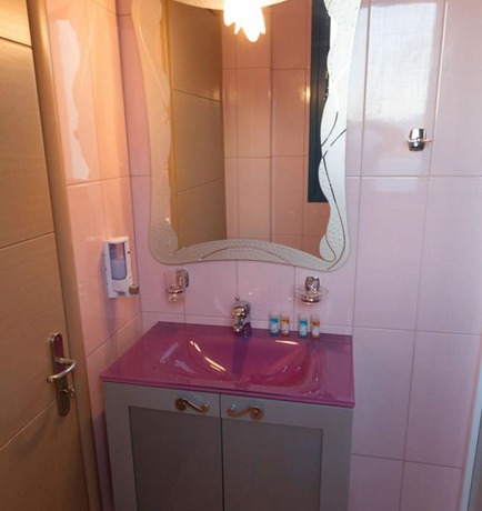 Imagen de la habitación del Hotel Aquamarine. Foto 9