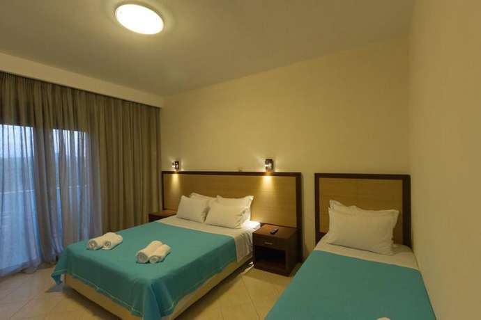Imagen de la habitación del Hotel Aquamarine. Foto 10