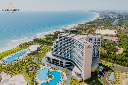 Imagen general del Hotel Aquamarine Resort Cam Ranh. Foto 16