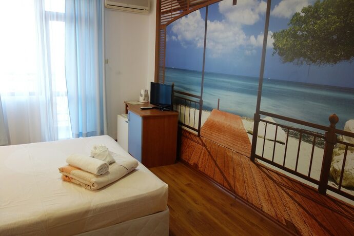 Imagen general del Hotel Aquamarine, Sozopol. Foto 12