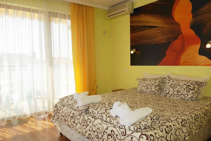 Imagen de la habitación del Hotel Aquamarine, Sozopol. Foto 19