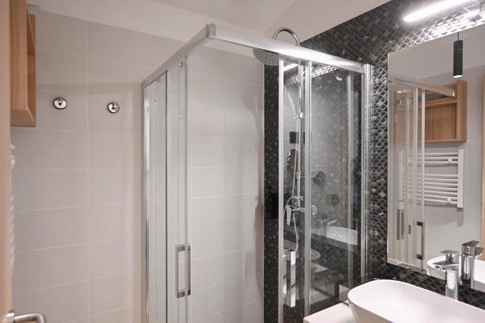 Imagen de la habitación del Hotel Aquamed Hark&aacute;ny. Foto 6
