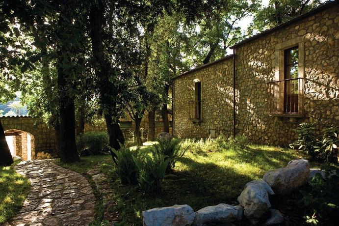 Imagen de los exteriores del Hotel Aquapetra Resort and Spa. Foto 7