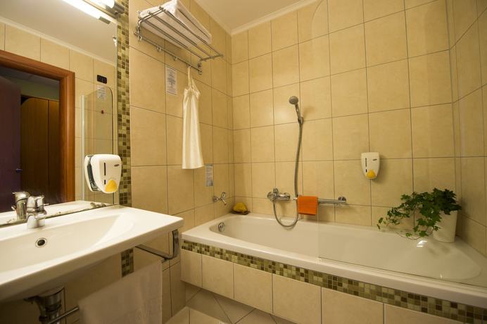 Imagen de la habitación del Hotel Aquarell. Foto 13