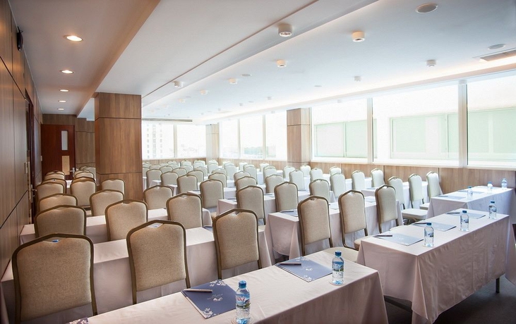 Imagen de los interiores del Hotel Aquari. Foto 10