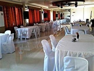 Imagen de la habitación del Hotel Aquari Travellers Suites. Foto 8