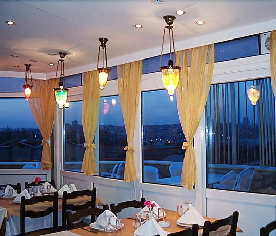 Imagen del bar/restaurante del Hotel Aquarium, Fatih. Foto 4