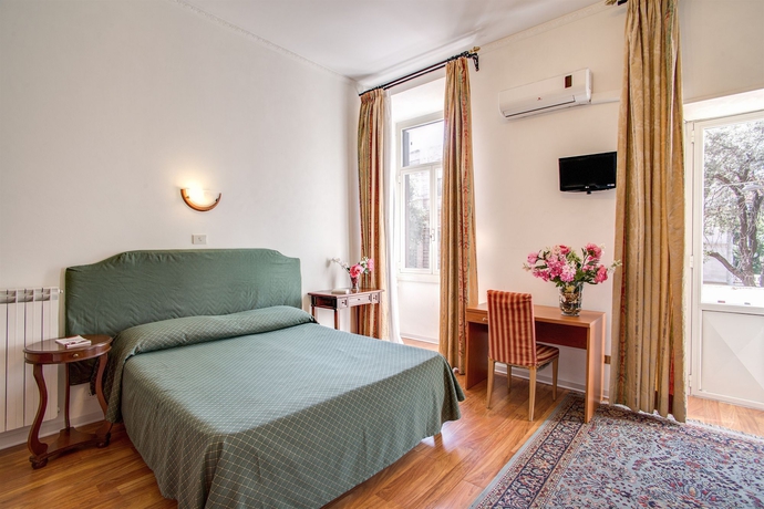 Imagen de la habitación del Hotel Aquarium Termini. Foto 7