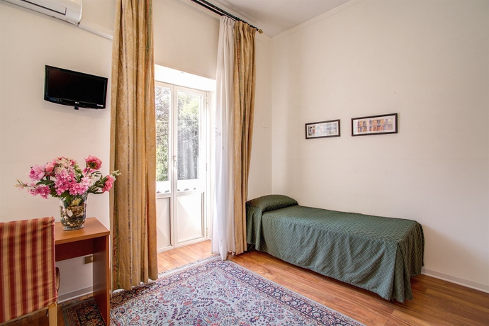 Imagen de la habitación del Hotel Aquarium Termini. Foto 10