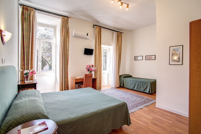 Imagen de la habitación del Hotel Aquarium Termini. Foto 12