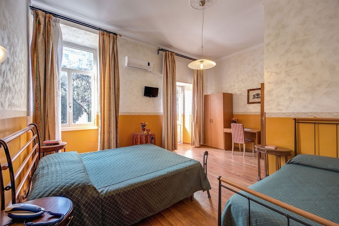 Imagen de la habitación del Hotel Aquarium Termini. Foto 14