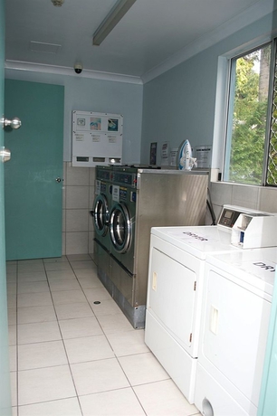 Imagen de los interiores del Hotel Aquarius Backpackers Gold Coast. Foto 3