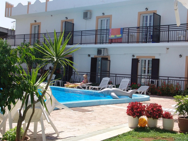 Imagen de la piscina del Hotel Aquarius Beach Eco-hotel. Foto 14