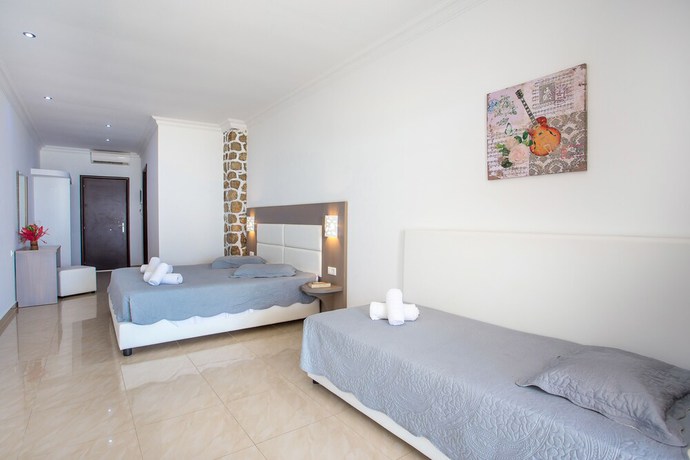 Imagen de la habitación del Hotel Aquarius Beach, Rodas. Foto 13