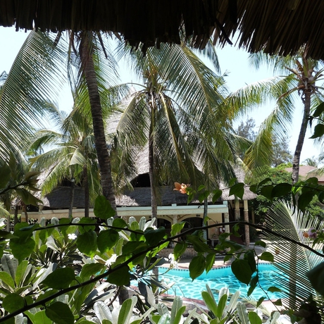 Imagen de la habitación del Hotel Aquarius Club International Resort. Foto 3