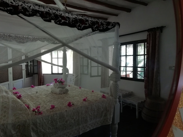 Imagen de la habitación del Hotel Aquarius Club International Resort. Foto 12