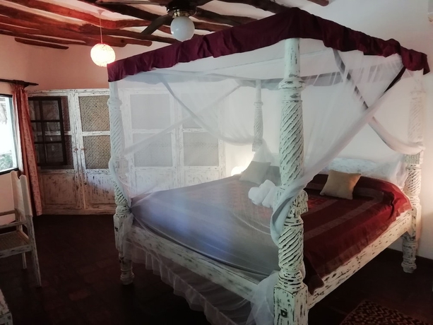 Imagen de la habitación del Hotel Aquarius Club International Resort. Foto 17