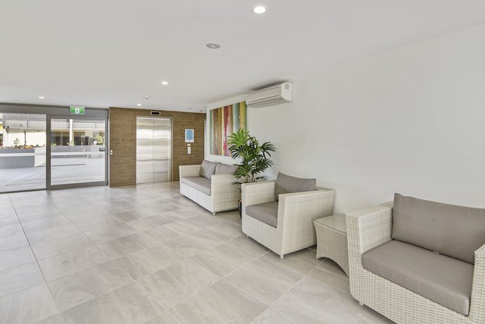 Imagen de los interiores del Hotel Aquarius Kawana. Foto 18