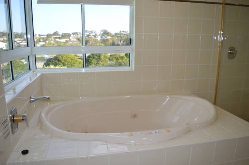 Imagen de la habitación del Hotel Aquarius Resort. Foto 6