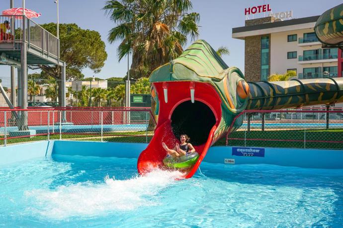 Imagen general del Hotel Aquashow Park. Foto 6