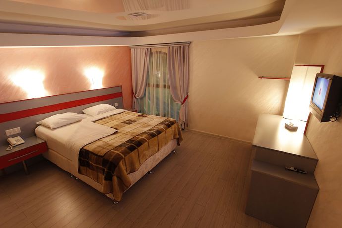 Imagen de la habitación del Hotel Aquatek Resort and Spa. Foto 14