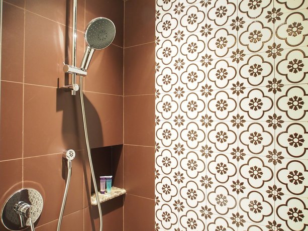 Imagen de la habitación del Hotel Aqueen Prestige Hotel Lavender. Foto 8