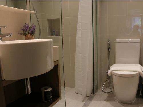Imagen general del Hotel Aqueen Prestige Jalan Besar. Foto 8