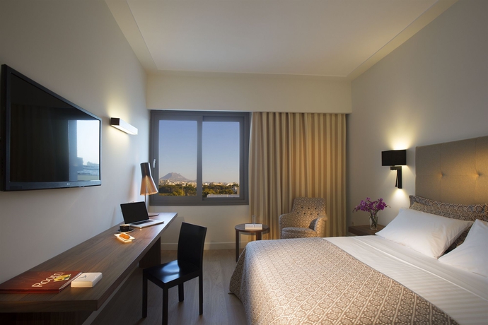 Imagen de la habitación del Hotel Aquila Atlantis. Foto 8