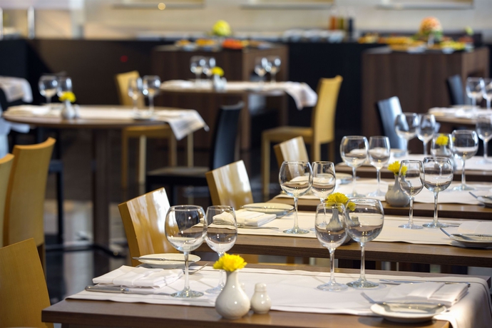 Imagen del bar/restaurante del Hotel Aquila Atlantis. Foto 5