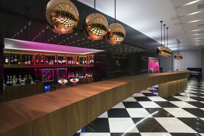 Imagen de los interiores del Hotel Aquila Atlantis. Foto 14