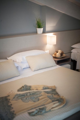 Imagen de la habitación del Hotel Aquila Azzurra. Foto 15